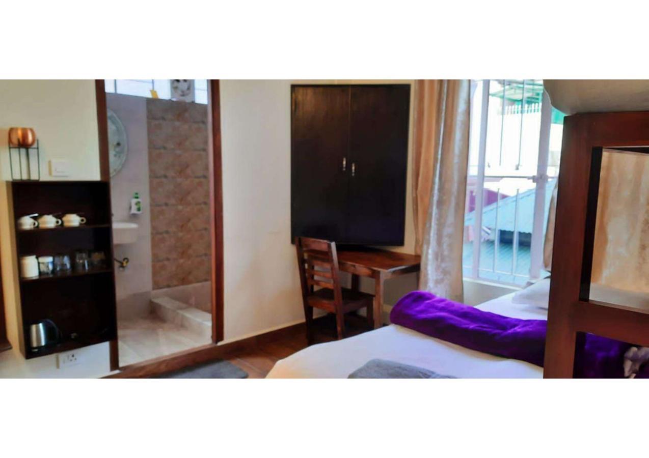 East Blue Homestay Shillong Luaran gambar